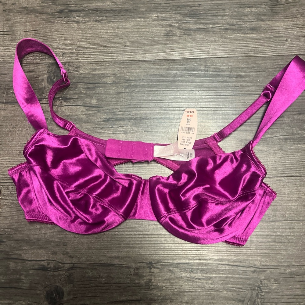 Victoria's Secret Satin Underwire Bra in Fuchsia Pink